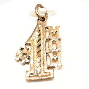 Mom pendant
