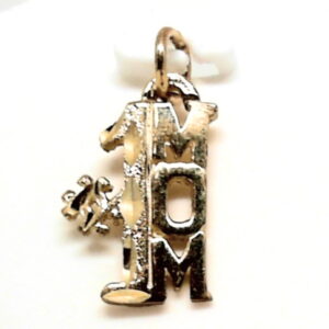 Mom pendant